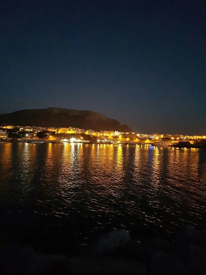 Casa Vacanze Chiara Terrasini 0*,